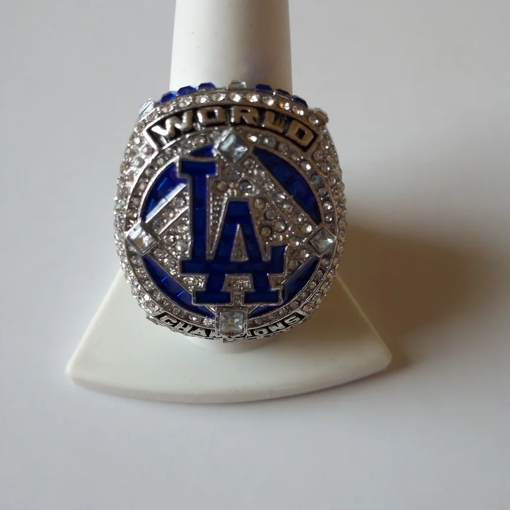 LA Dodgers Seager #5 Silver size 11